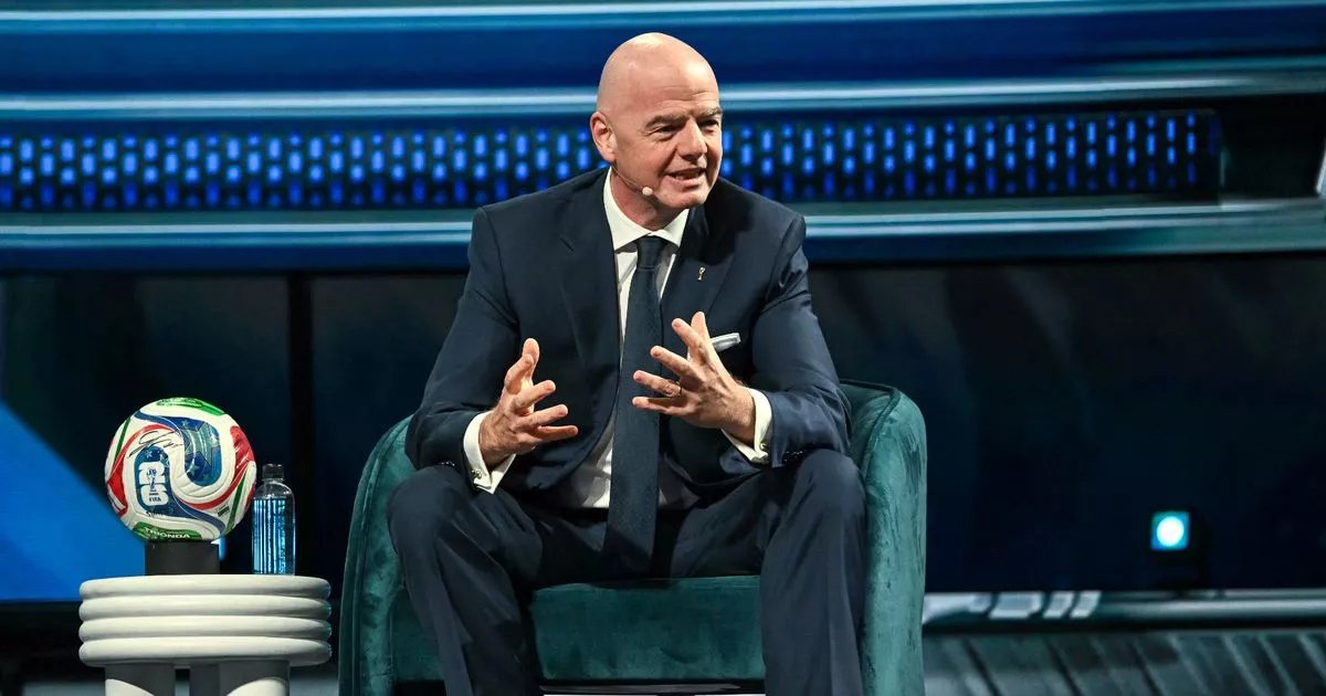 Mirror: Infantino promet de prendre des mesures strictes contre la cyber-violence liée au football