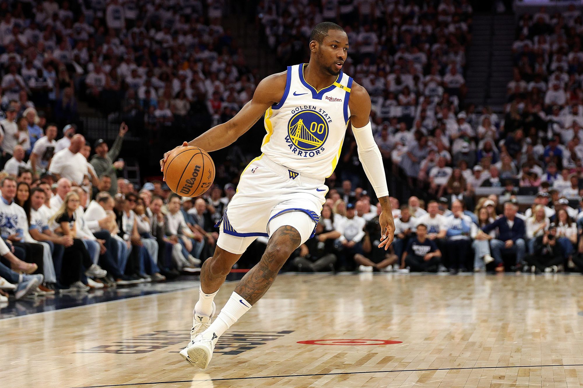 Les cinq de départ des Warriors ont totalisé 45 points, établissant un nouveau record pour le troisième total de points le plus bas en un seul match par un partant cette saison.