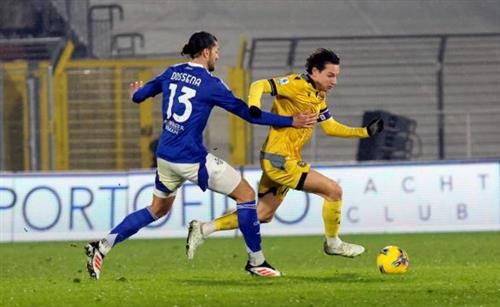 Côme contre Udinese