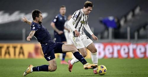 Latium contre Juventus