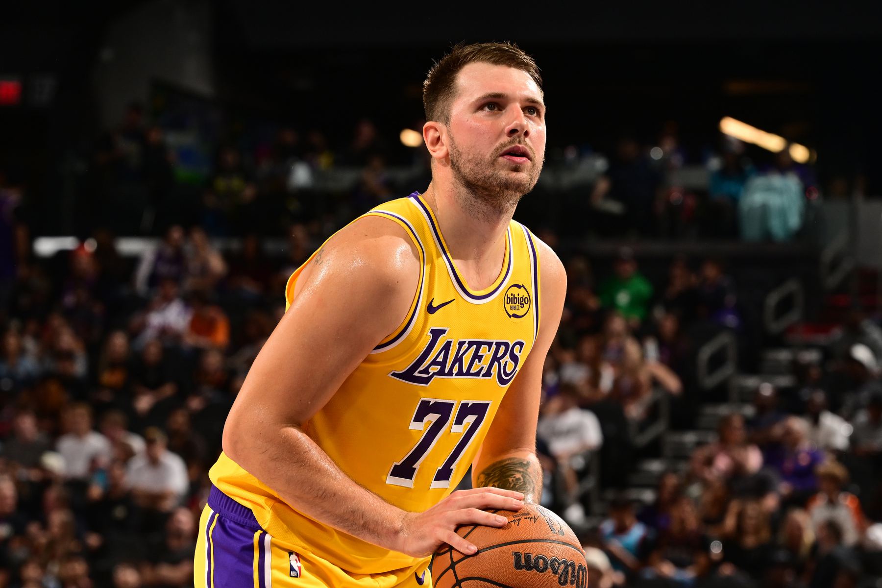 Némésis! Jusqu'à présent dans la carrière de Doncic, il n'a jamais perdu contre Wenban Yama avec 5 victoires et 0 défaite.