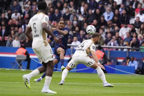 Verres PSG et RC