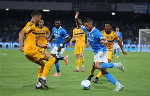 Naples contre Pise