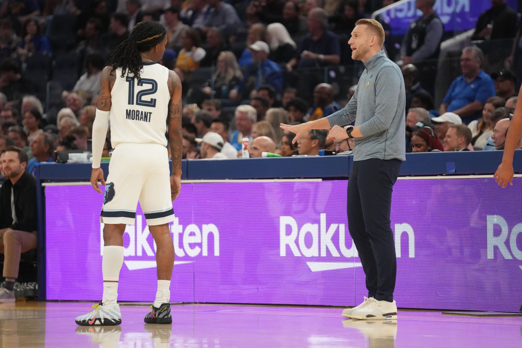 Expert en salaires : les dirigeants de la NBA pensent que la valeur commerciale de Morant équivaut au renvoi d'Irving par les Nets