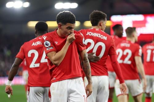 Nottingham contre Crystal Palace